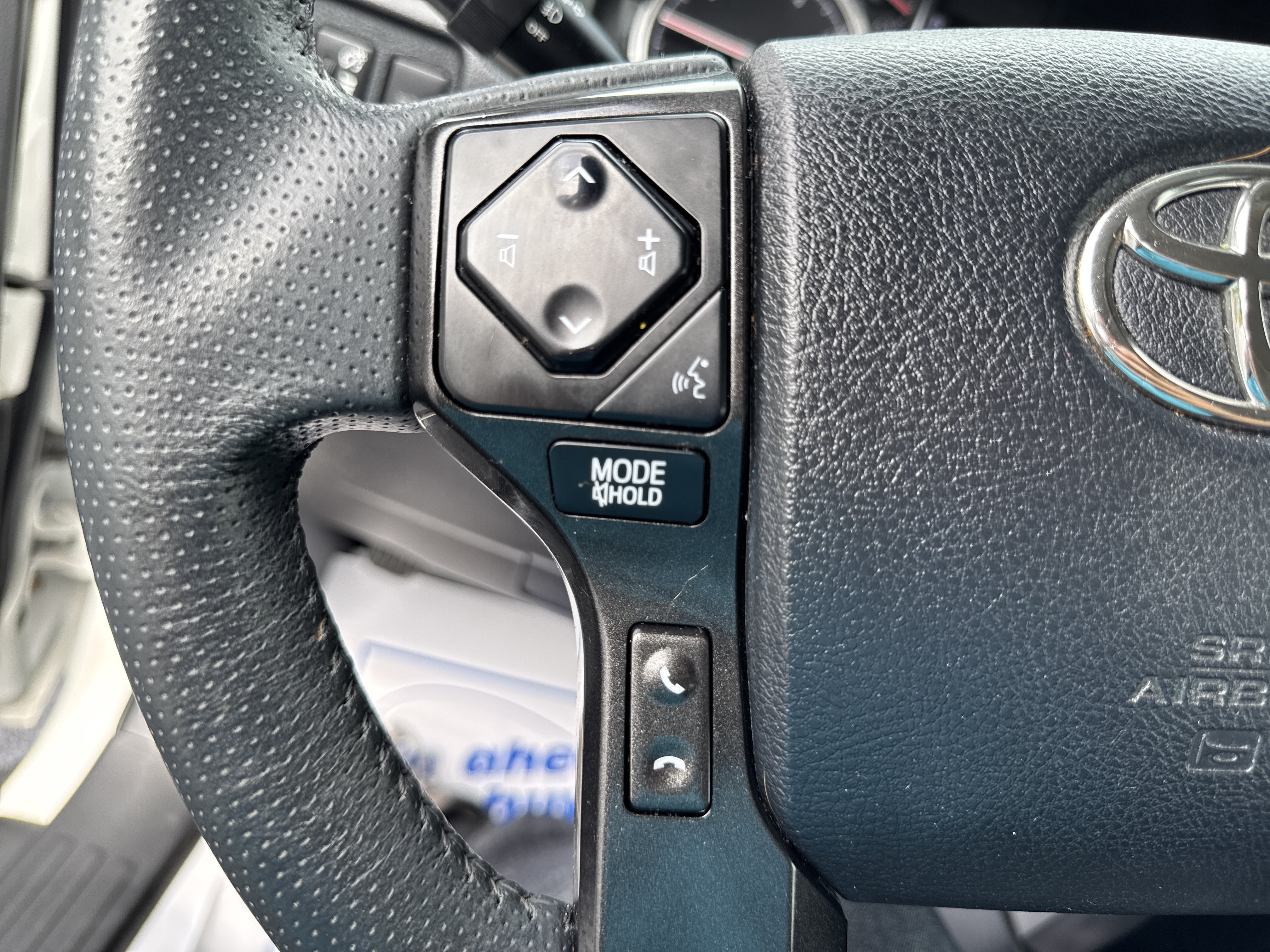Used 2020 Toyota 4Runner TRD Off-Road Premium w/ Moonroof Package AWD/4WD image 15