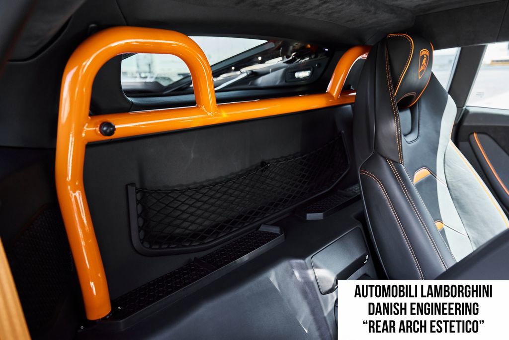 Used 2020 Lamborghini Huracan EVO AWD/4WD image 4