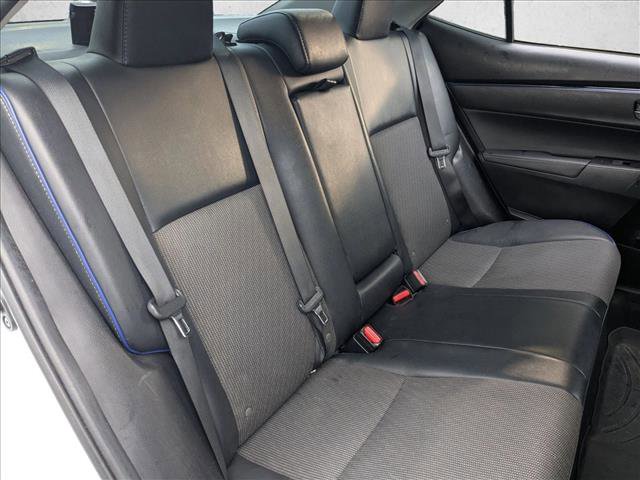 Used 2017 Toyota Corolla SE image 18