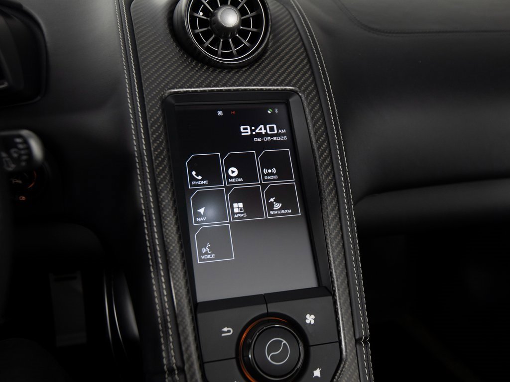 Used 2016 McLaren 675LT Spider image 22