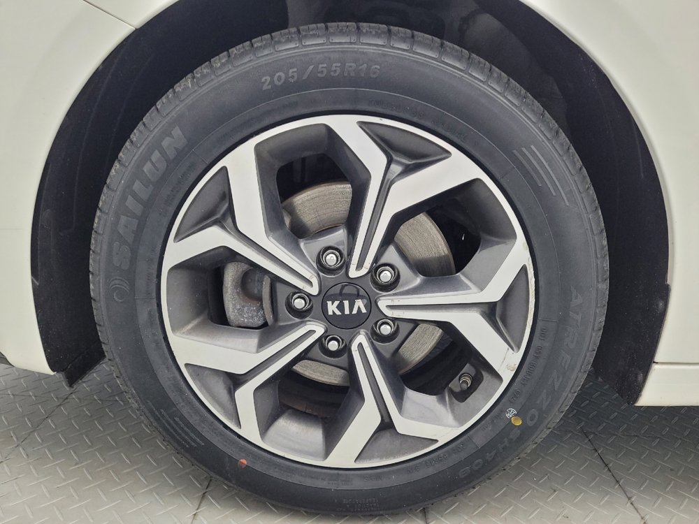 Used 2019 Kia Forte LXS FWD image 31