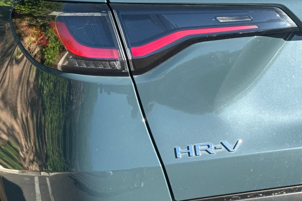 Certified 2025 Honda HR-V LX image 27