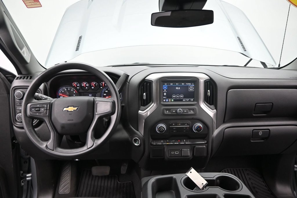 Used 2026 Chevrolet Silverado 1500 Custom w/ LPO, Dark Essentials Package AWD/4WD image 39