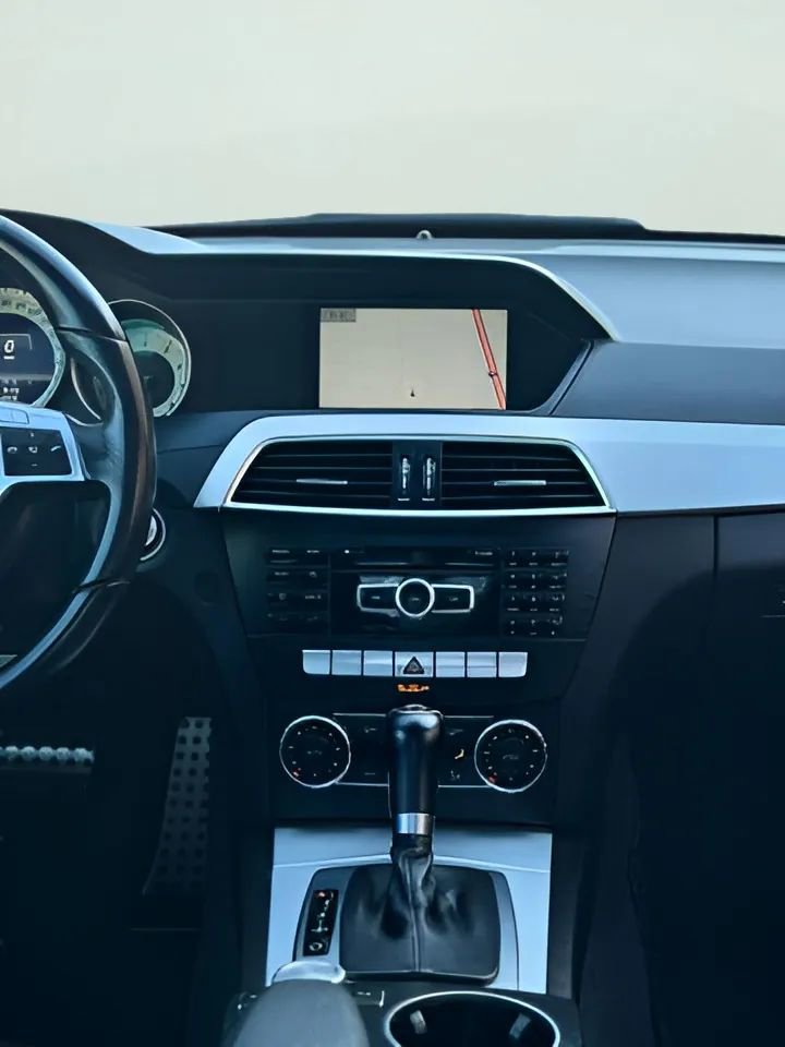Used 2013 Mercedes-Benz C 250 Coupe image 24