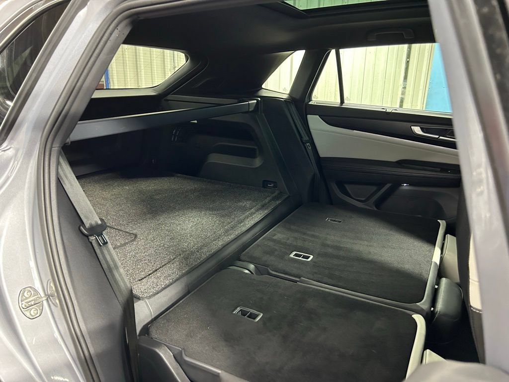Used 2024 Volkswagen Atlas Cross Sport SEL Premium R-Line AWD/4WD image 45
