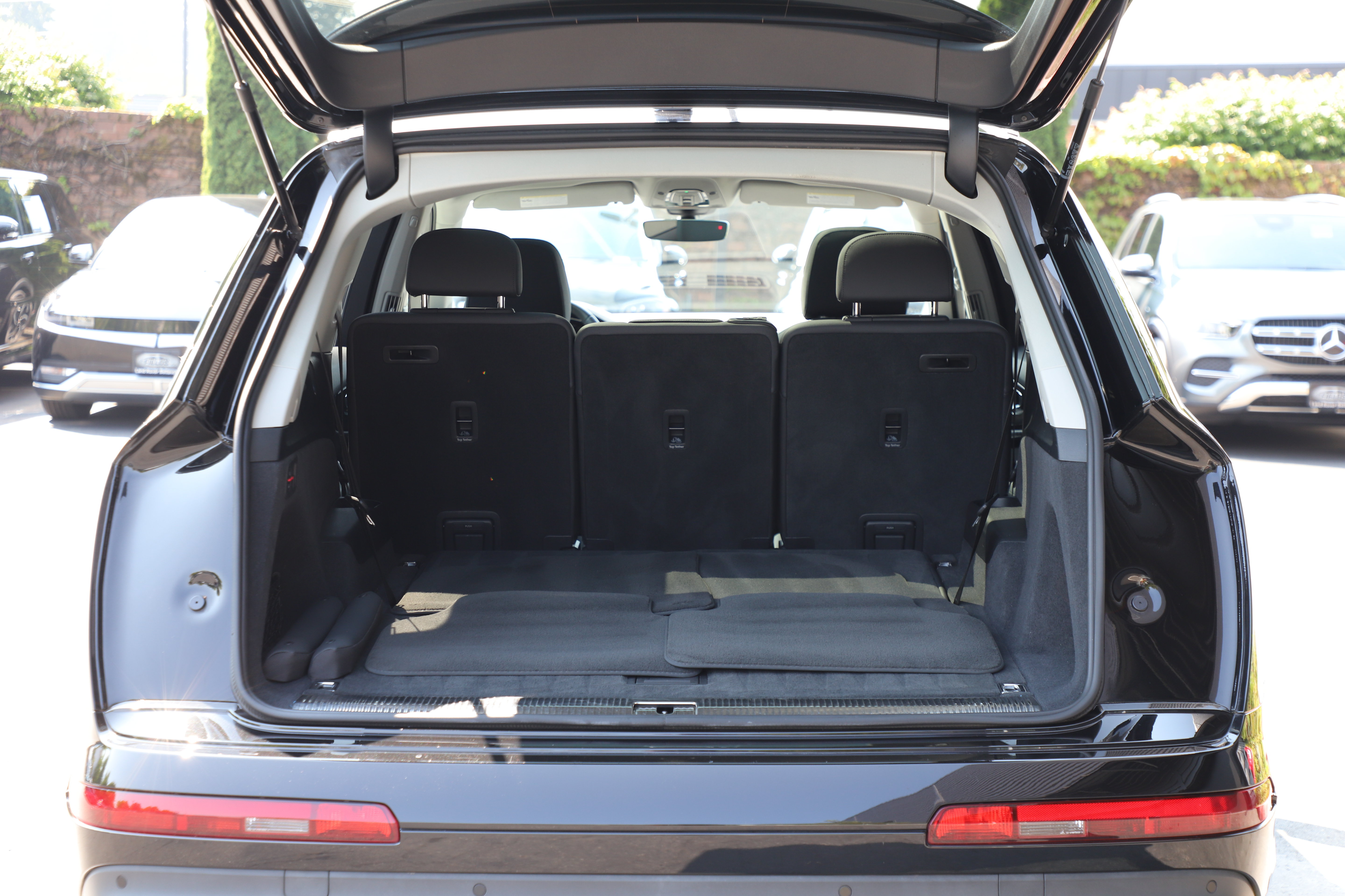 Used 2023 Audi Q7 3.0T Premium Plus w/ Premium Plus Package AWD/4WD image 15