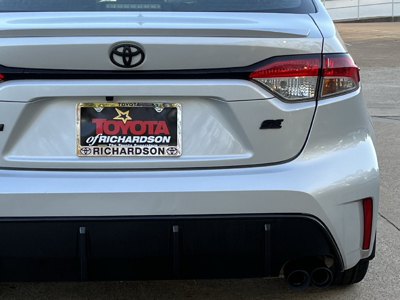Used 2024 Toyota Corolla SE FWD image 6