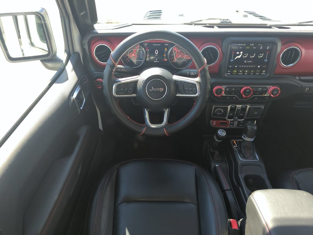 Used 2023 Jeep Gladiator Rubicon w/ Cold Weather Group AWD/4WD image 13