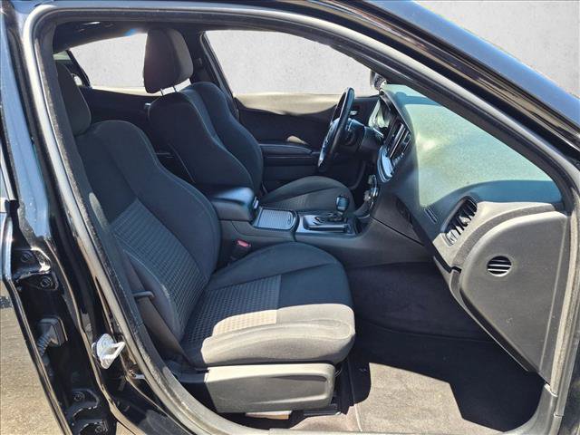 Used 2019 Dodge Charger R/T w/ Blacktop Package RWD image 19