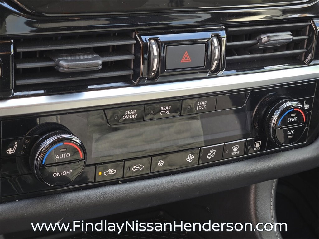 Used 2022 Nissan Pathfinder SV image 29