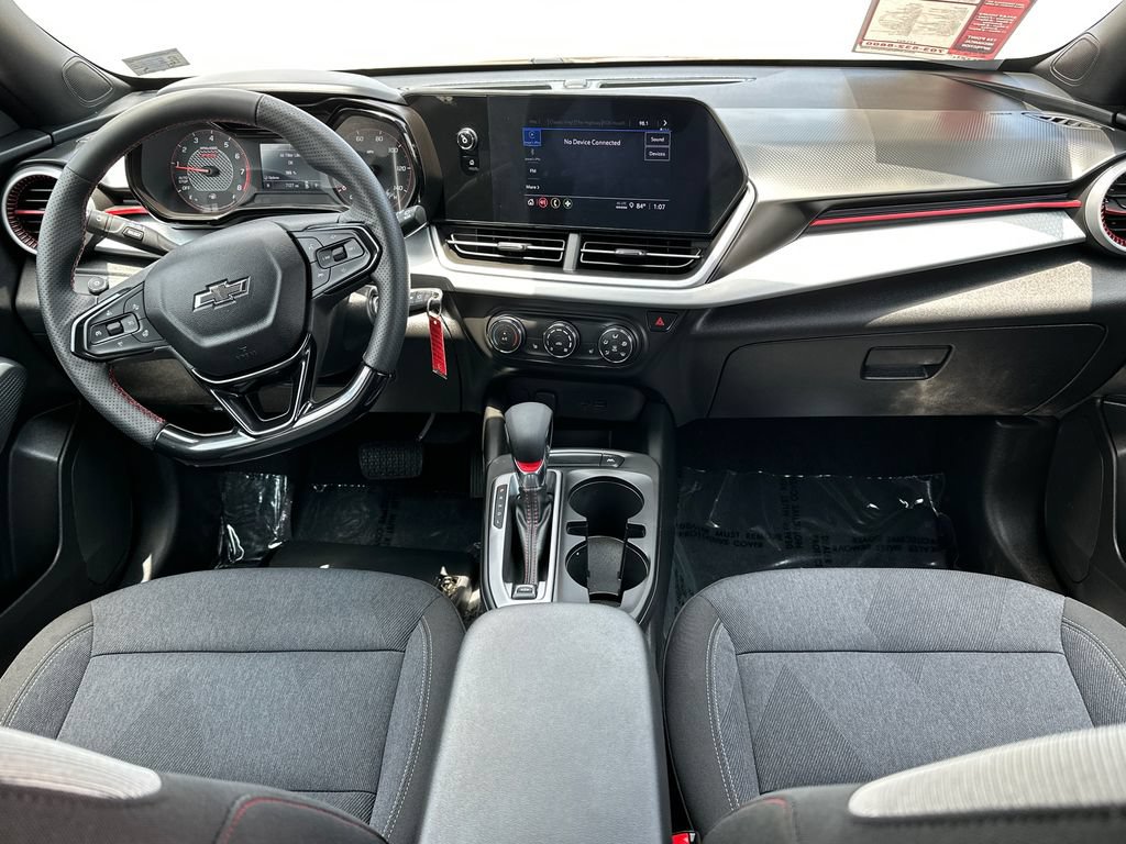 Used 2025 Chevrolet Trax RS w/ Sunroof Package FWD image 15