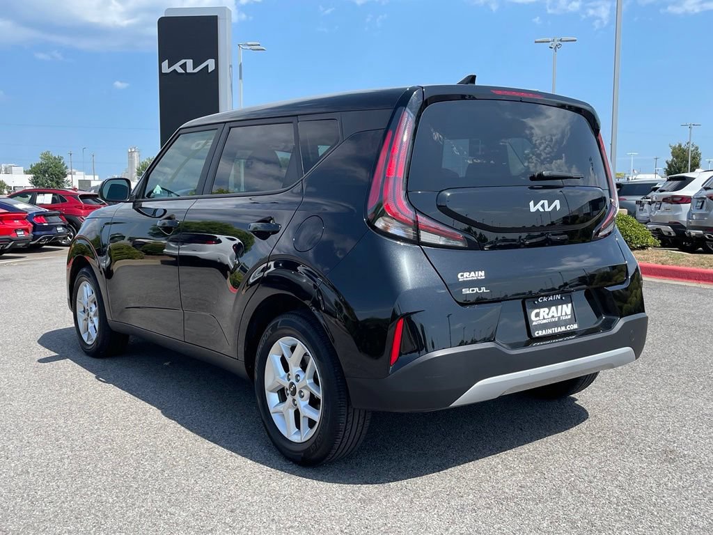 Certified 2022 Kia Seltos S FWD image 5
