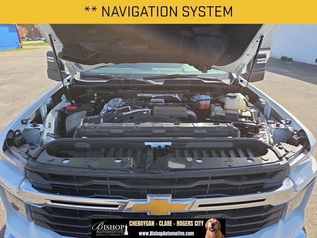 Used 2025 Chevrolet Silverado 2500 LT w/ Convenience Package AWD/4WD image 5