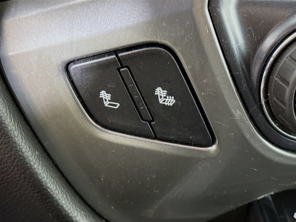 Used 2018 Chevrolet Silverado 1500 LT w/ All Star Edition AWD/4WD image 10