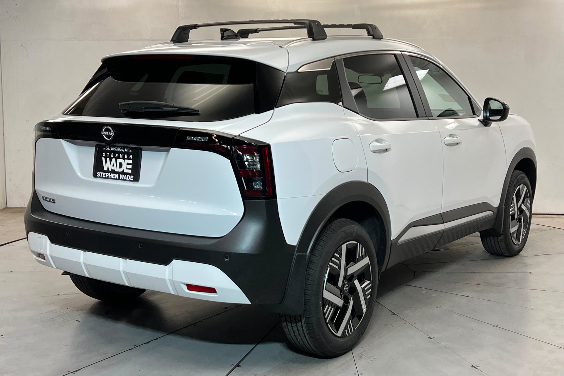 New 2026 Nissan Kicks SV w/ Cold Weather Package FWD image 5
