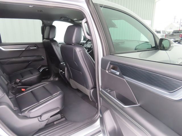 Used 2024 GMC Acadia Elevation w/ Black Edition image 28