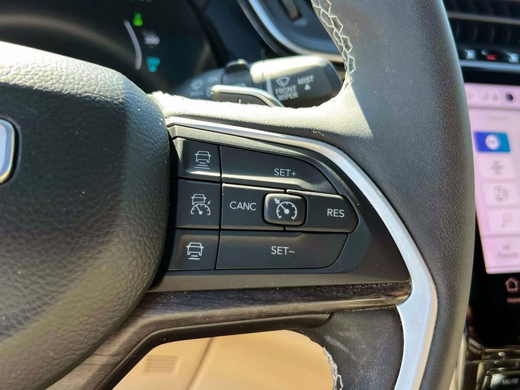 Used 2022 Jeep Grand Cherokee Limited 4xe image 24