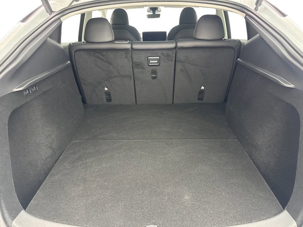 Used 2024 Tesla Model Y Long Range image 77