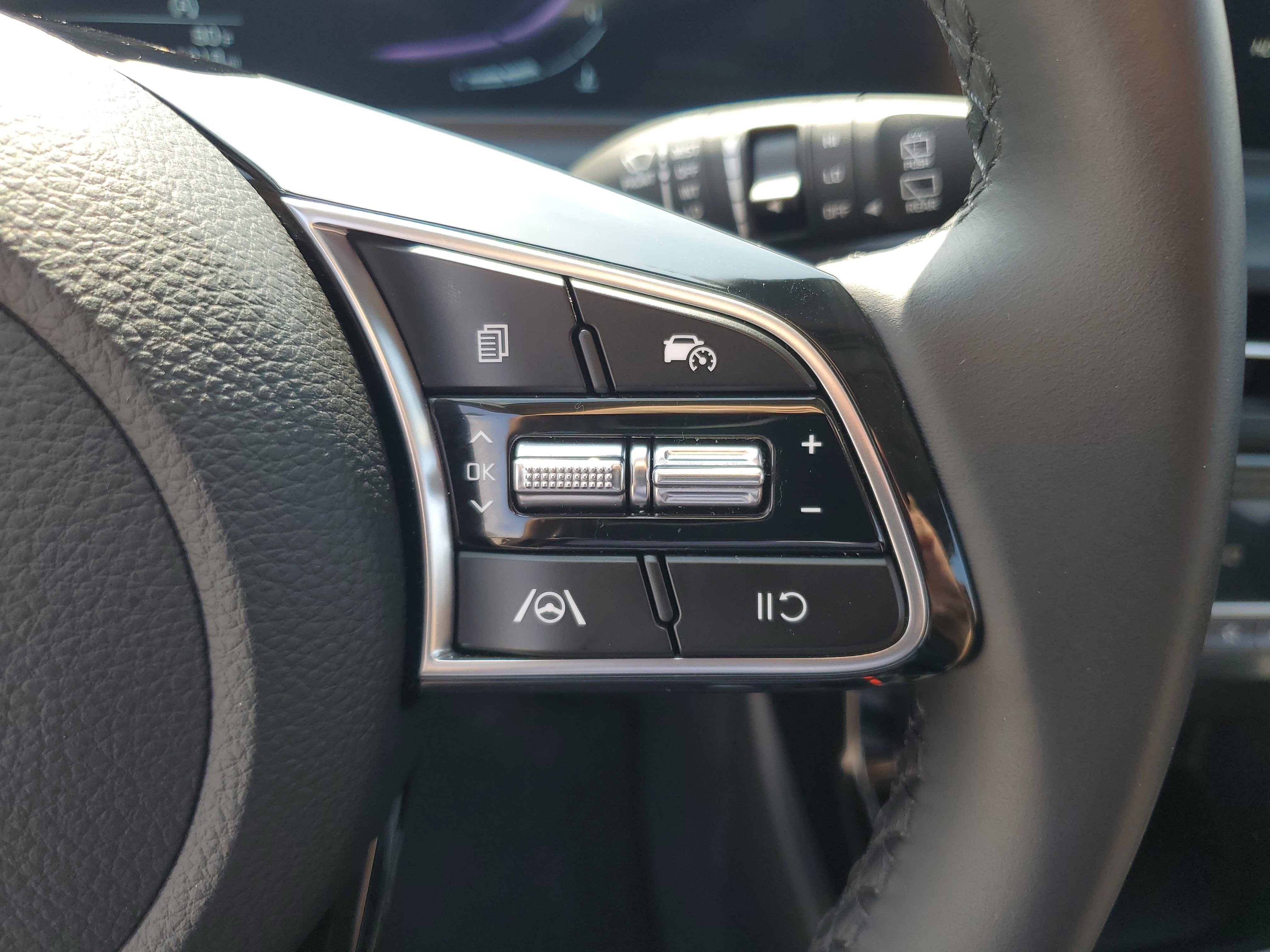 Used 2025 Kia Seltos S image 17