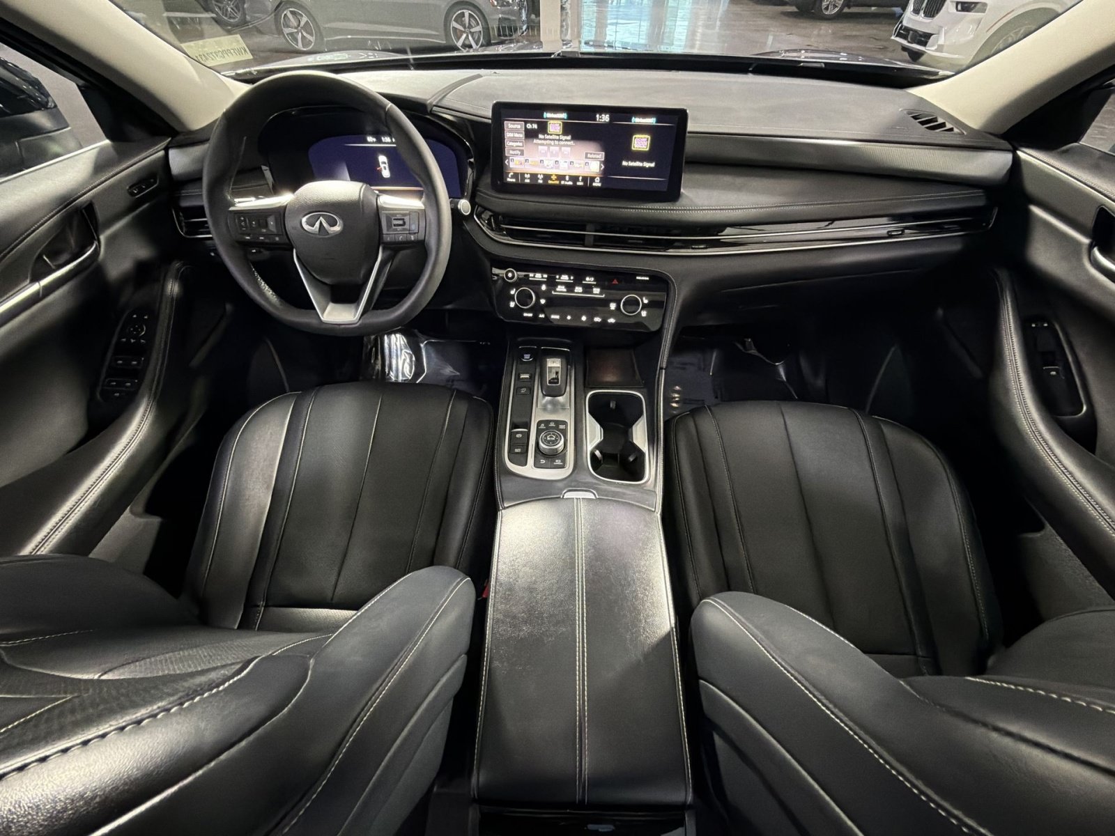 Used 2023 INFINITI QX60 Luxe w/ Cargo Package AWD/4WD image 34