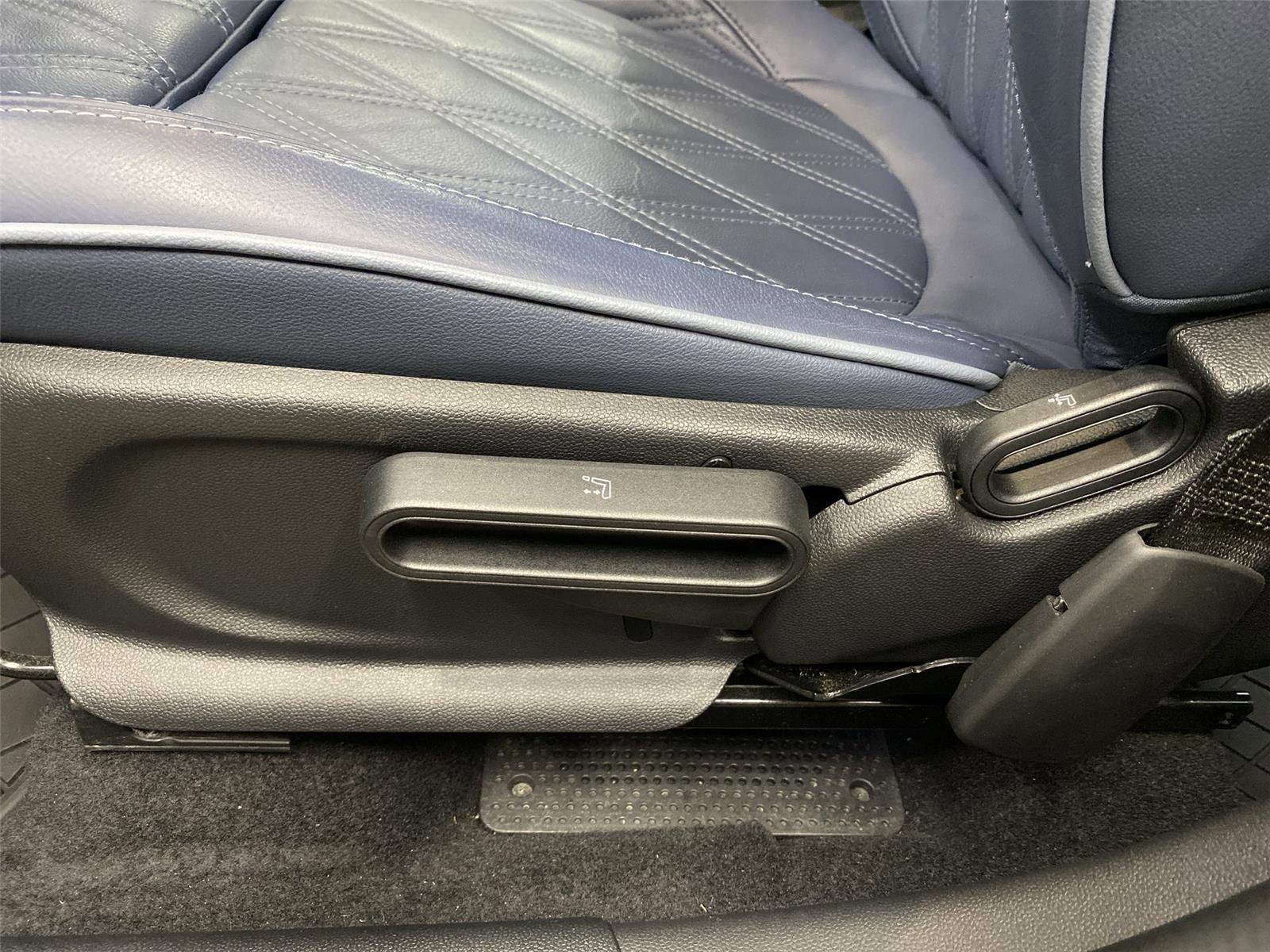 Certified 2023 MINI Cooper Countryman S w/ Signature Upholstery Package AWD/4WD image 18