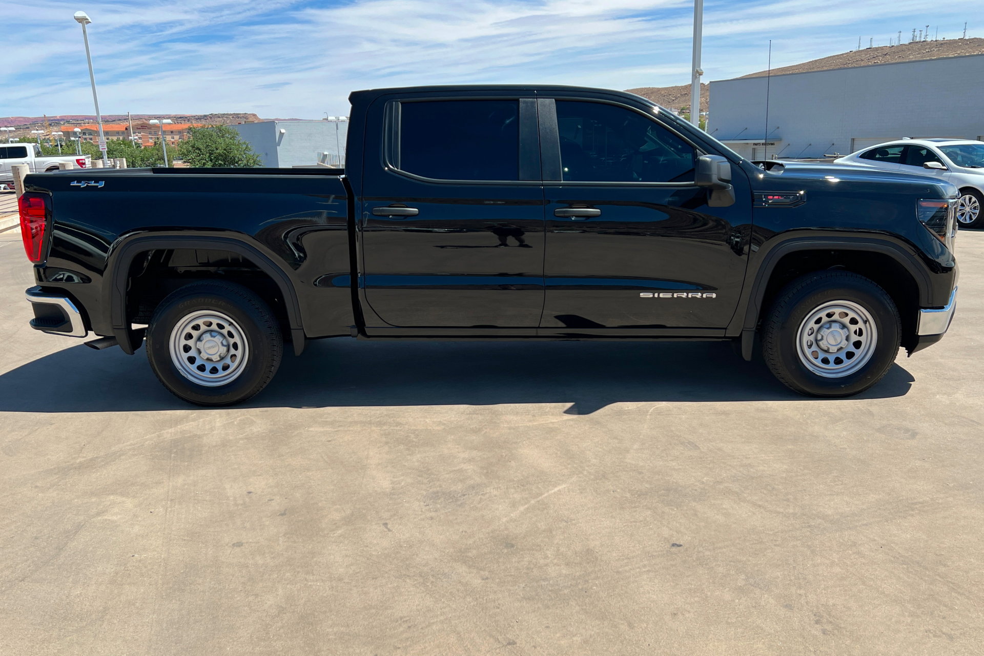 Used 2026 GMC Sierra 1500 Pro w/ Pro Value Package AWD/4WD image 7