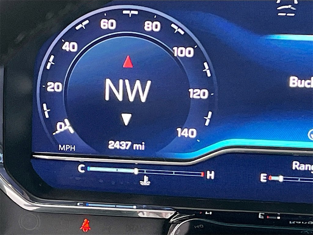 Used 2025 Chevrolet Silverado 3500 High Country image 12