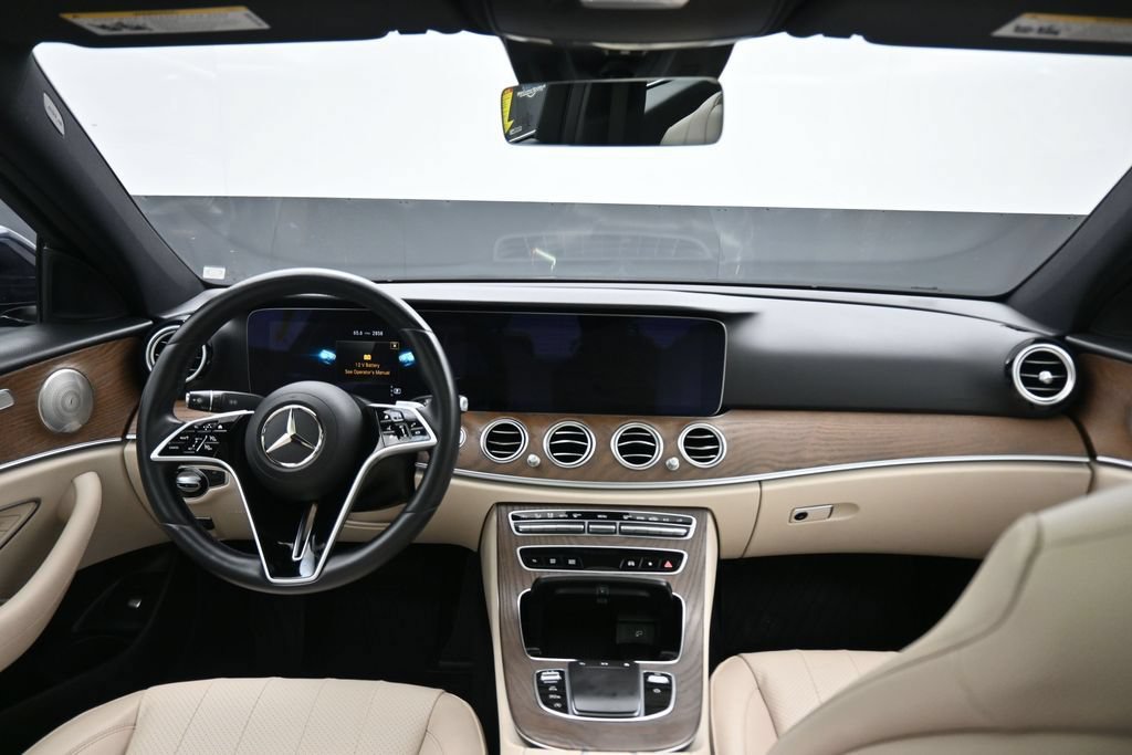 Used 2022 Mercedes-Benz E 350 Sedan w/ AMG Line Exterior image 43