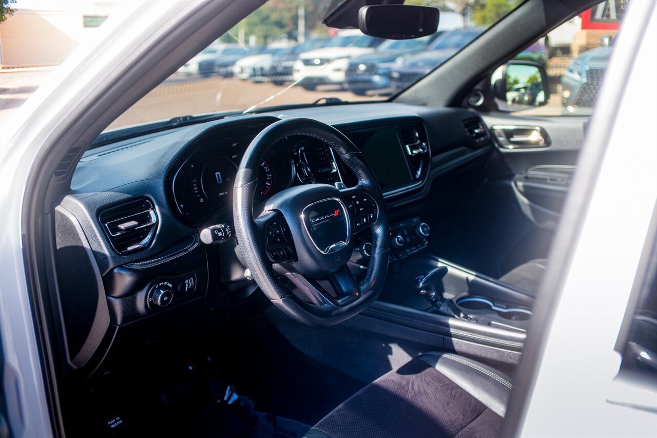 Used 2022 Dodge Durango GT image 11