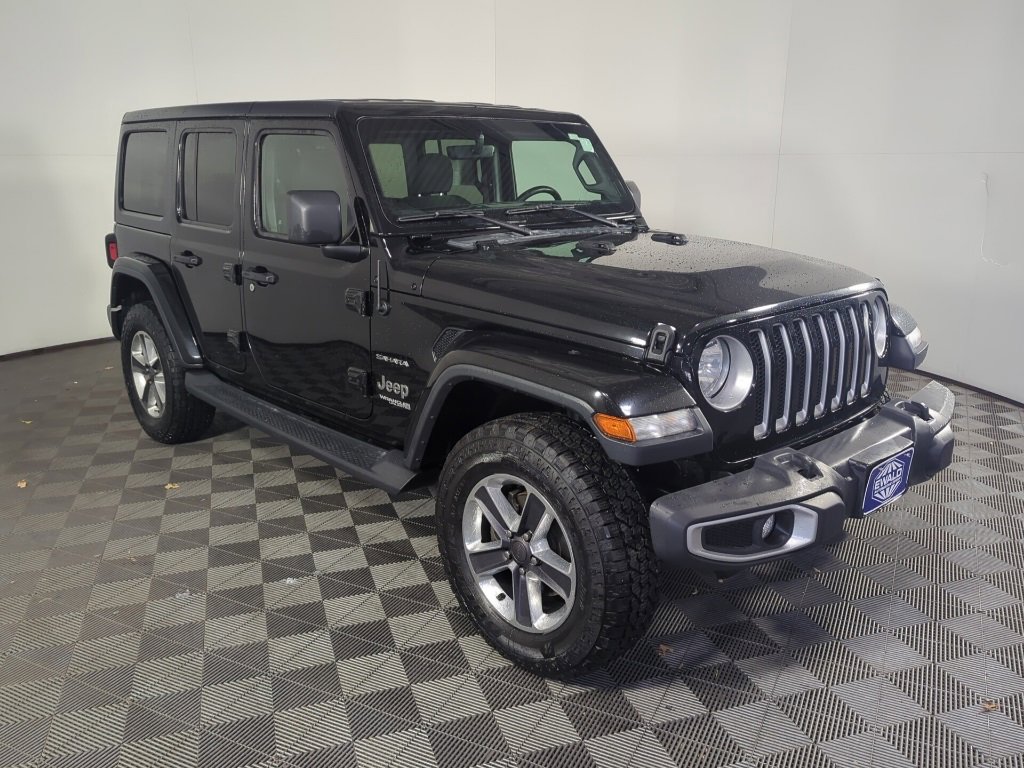 Used 2019 Jeep Wrangler Unlimited Sahara w/ Uconnect 4C Nav & Sound Group image 2