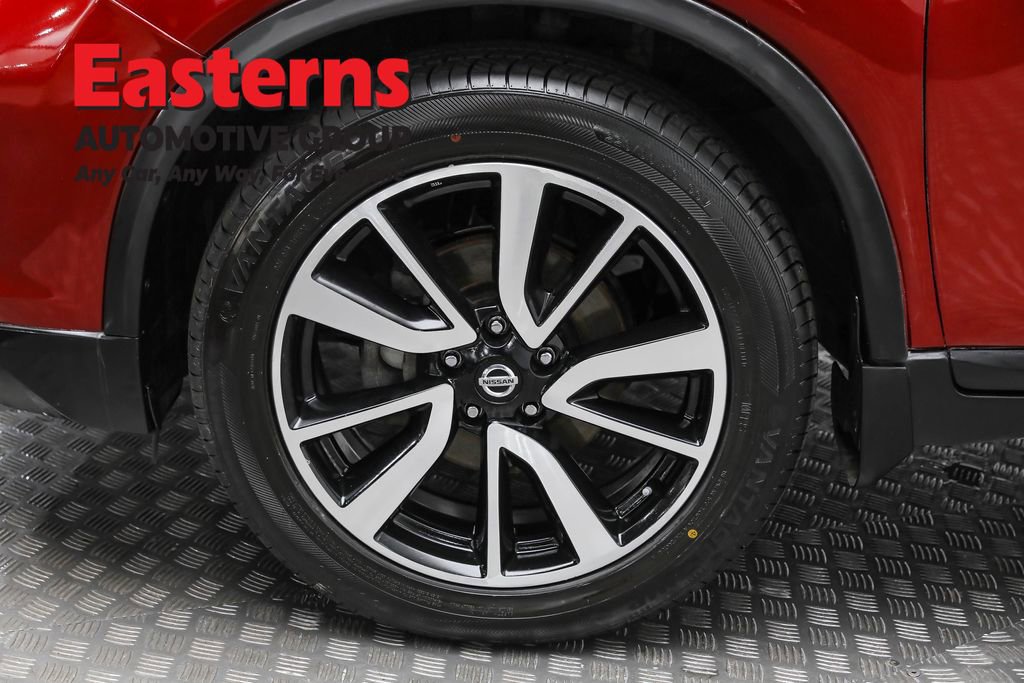 Used 2020 Nissan Rogue SL w/ Premium Package image 34