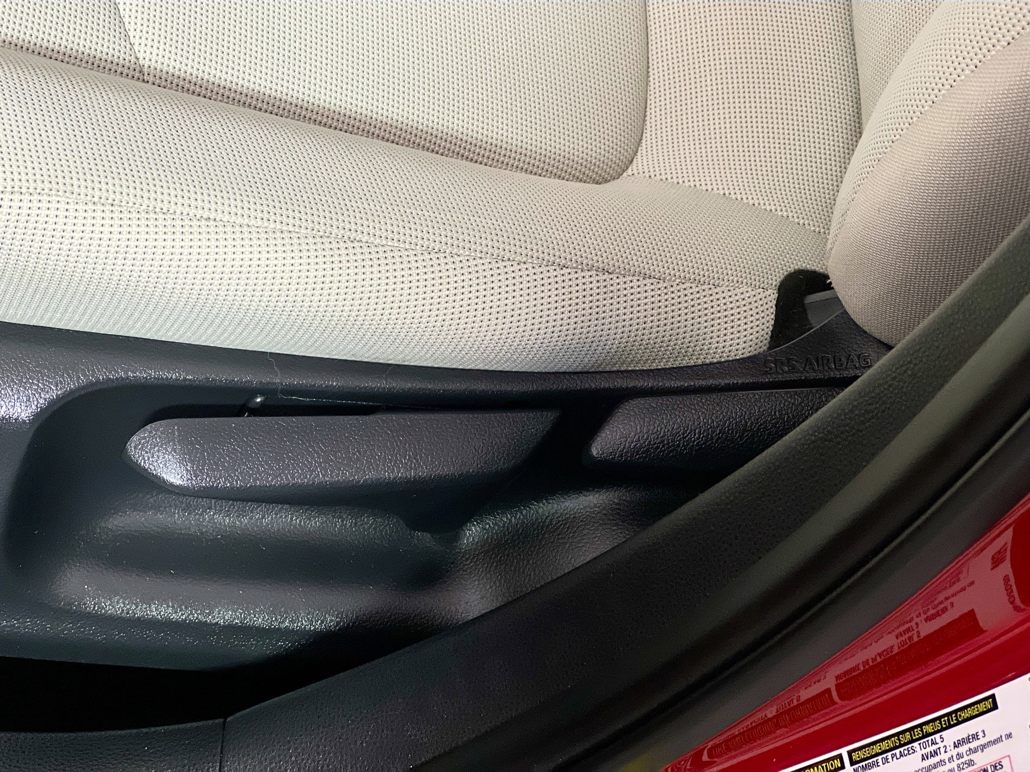 Used 2021 Toyota Corolla LE image 15