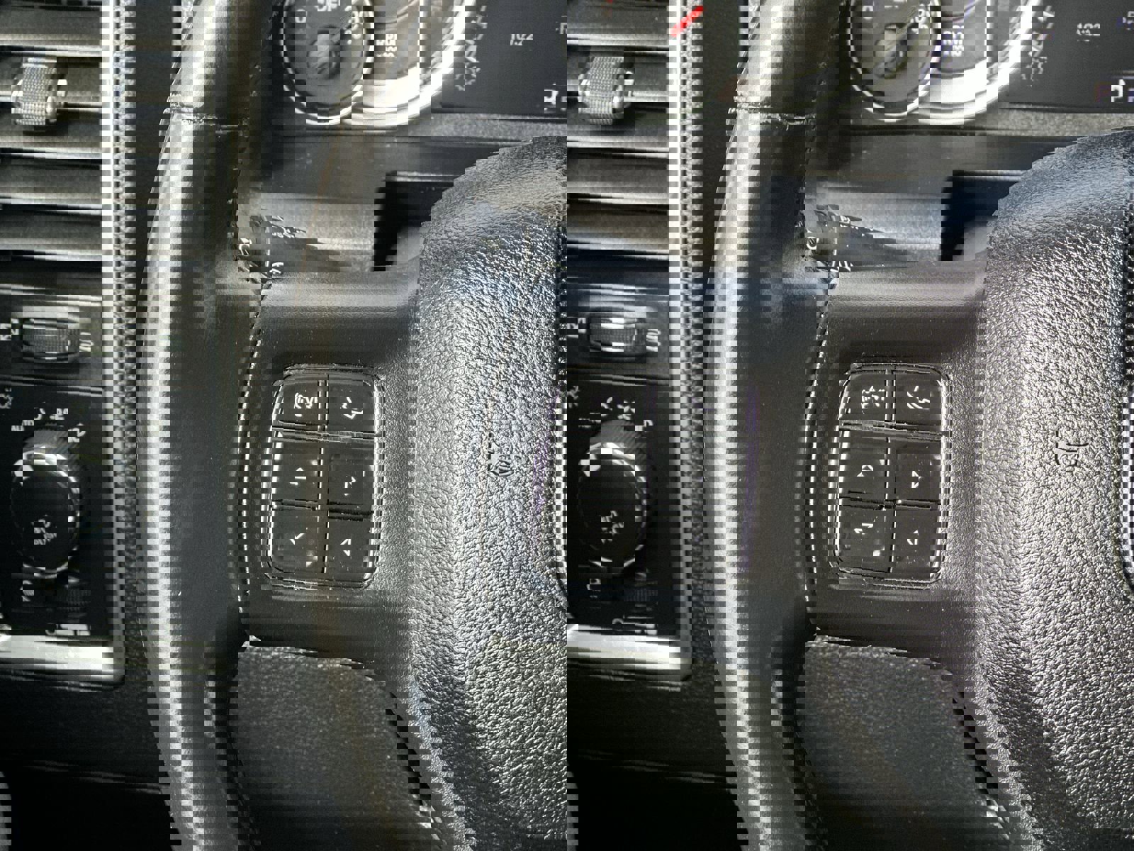 Used 2018 RAM 2500 Big Horn w/ Harvest Edition image 20