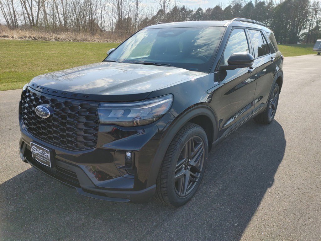 New 2025 Ford Explorer ST-Line w/ Premium Package image 3