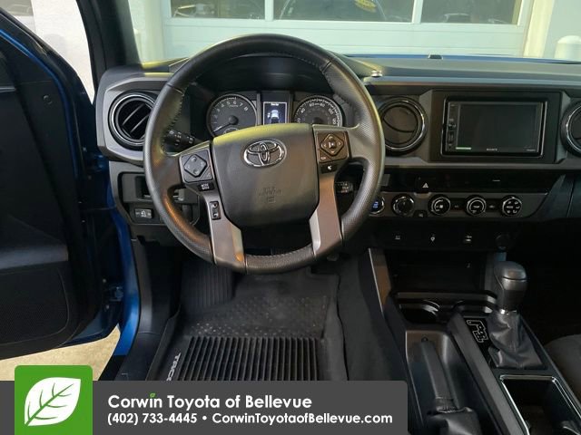 Used 2017 Toyota Tacoma TRD Off-Road image 13