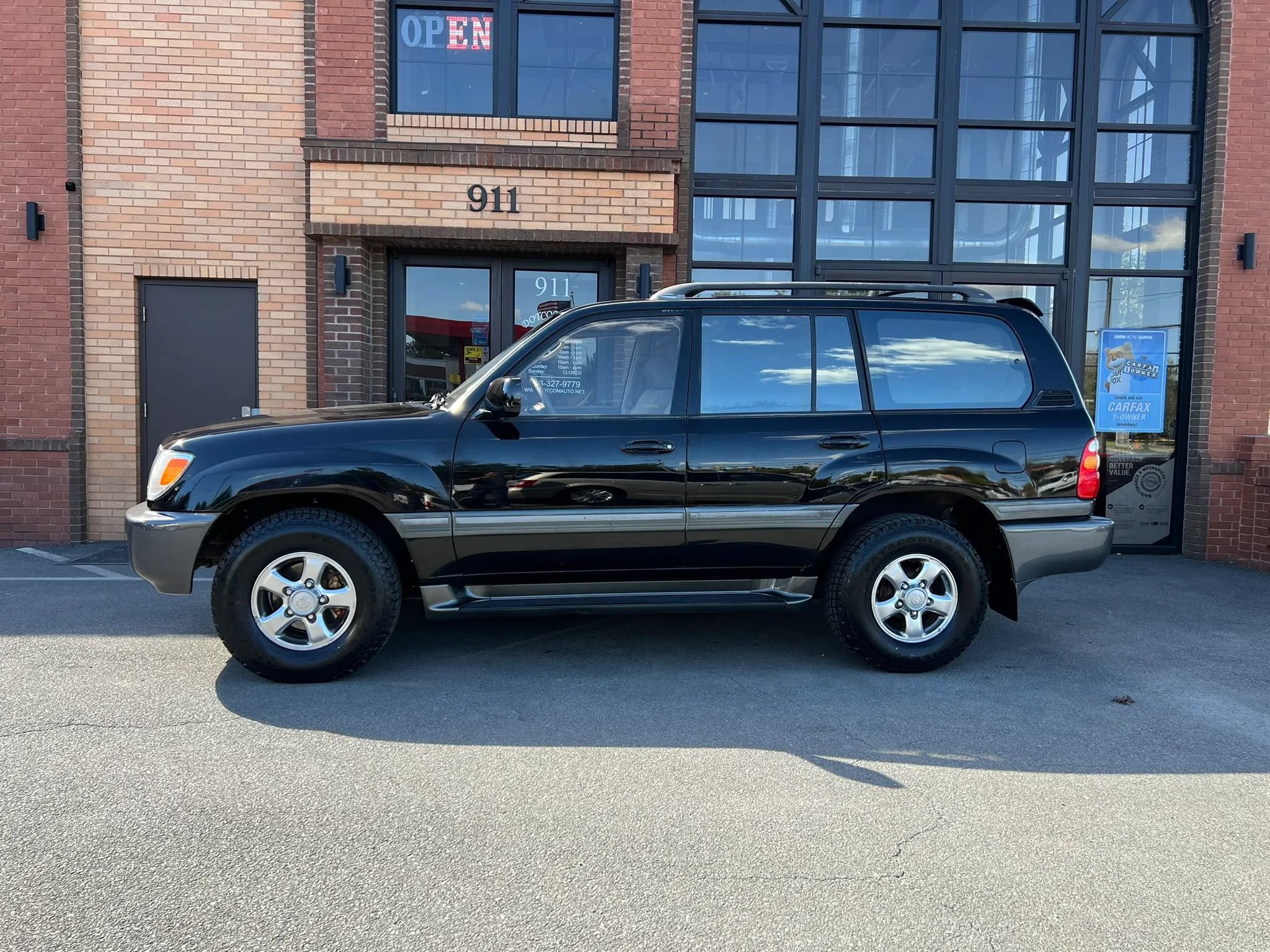 Used 2002 Toyota Land Cruiser AWD/4WD image 4