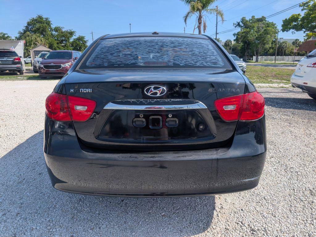 Used 2010 Hyundai Elantra SE FWD image 6