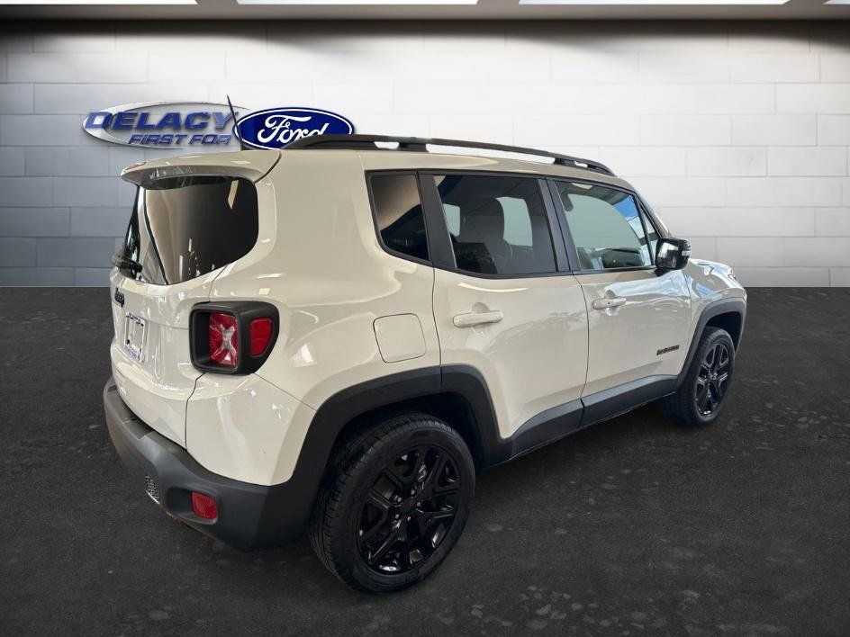 Used 2022 Jeep Renegade Altitude w/ Convenience Group image 5