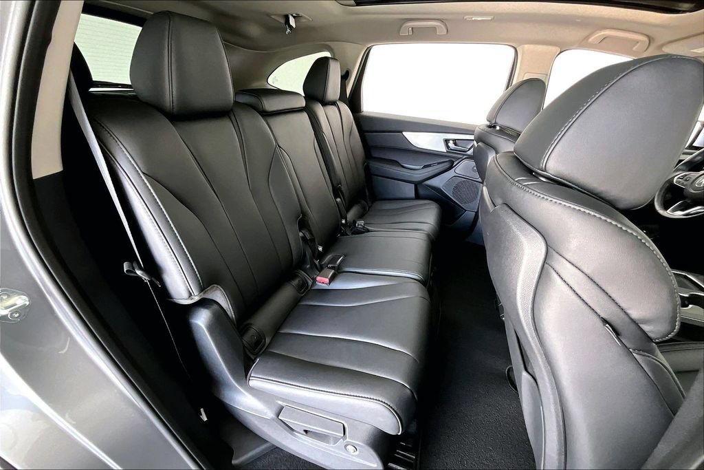 Certified 2025 Acura MDX FWD image 33