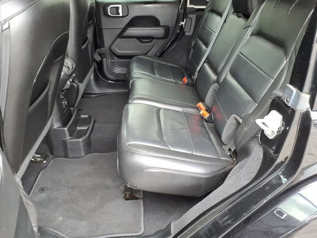 Used 2020 Jeep Wrangler Unlimited Sahara AWD/4WD image 14