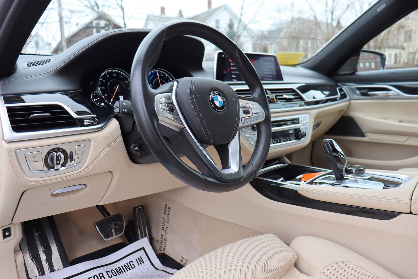 Used 2019 BMW 740e xDrive w/ Executive Package AWD/4WD image 11