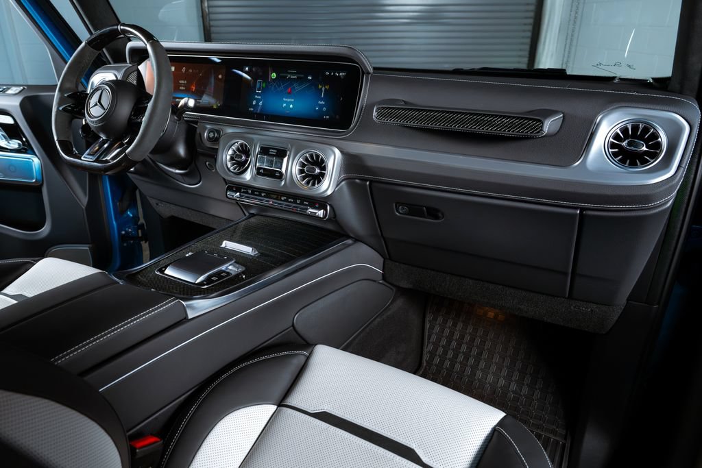 Used 2025 Mercedes-Benz G 63 AMG 4MATIC image 17