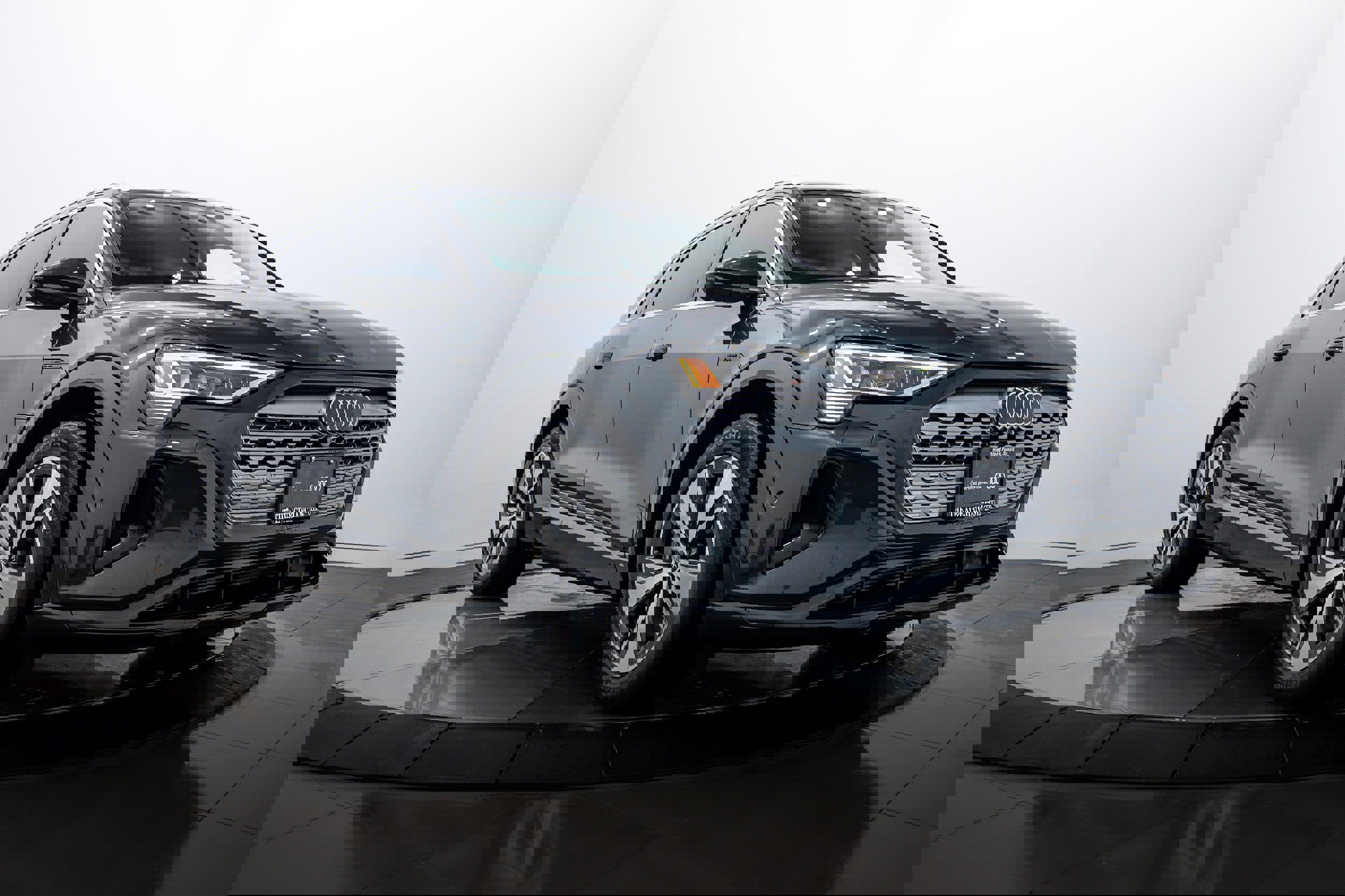 Used 2024 Audi Q8 e-tron Premium Plus w/ Premium Plus Package