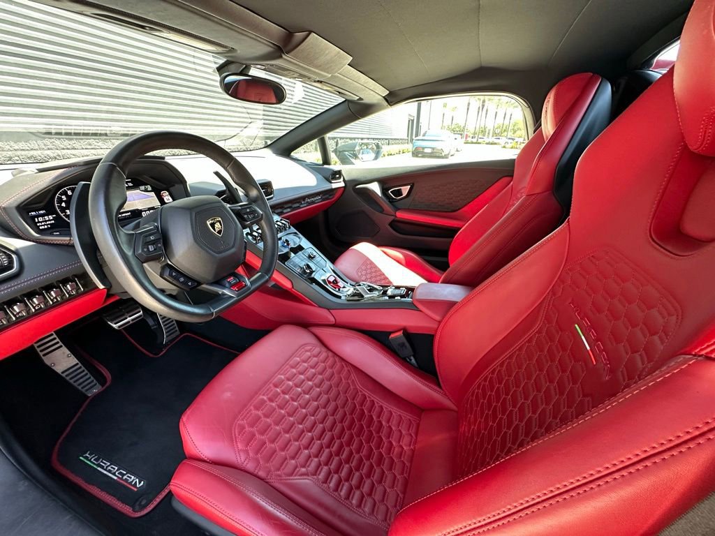 Used 2016 Lamborghini Huracan LP 610-4 AWD/4WD image 4