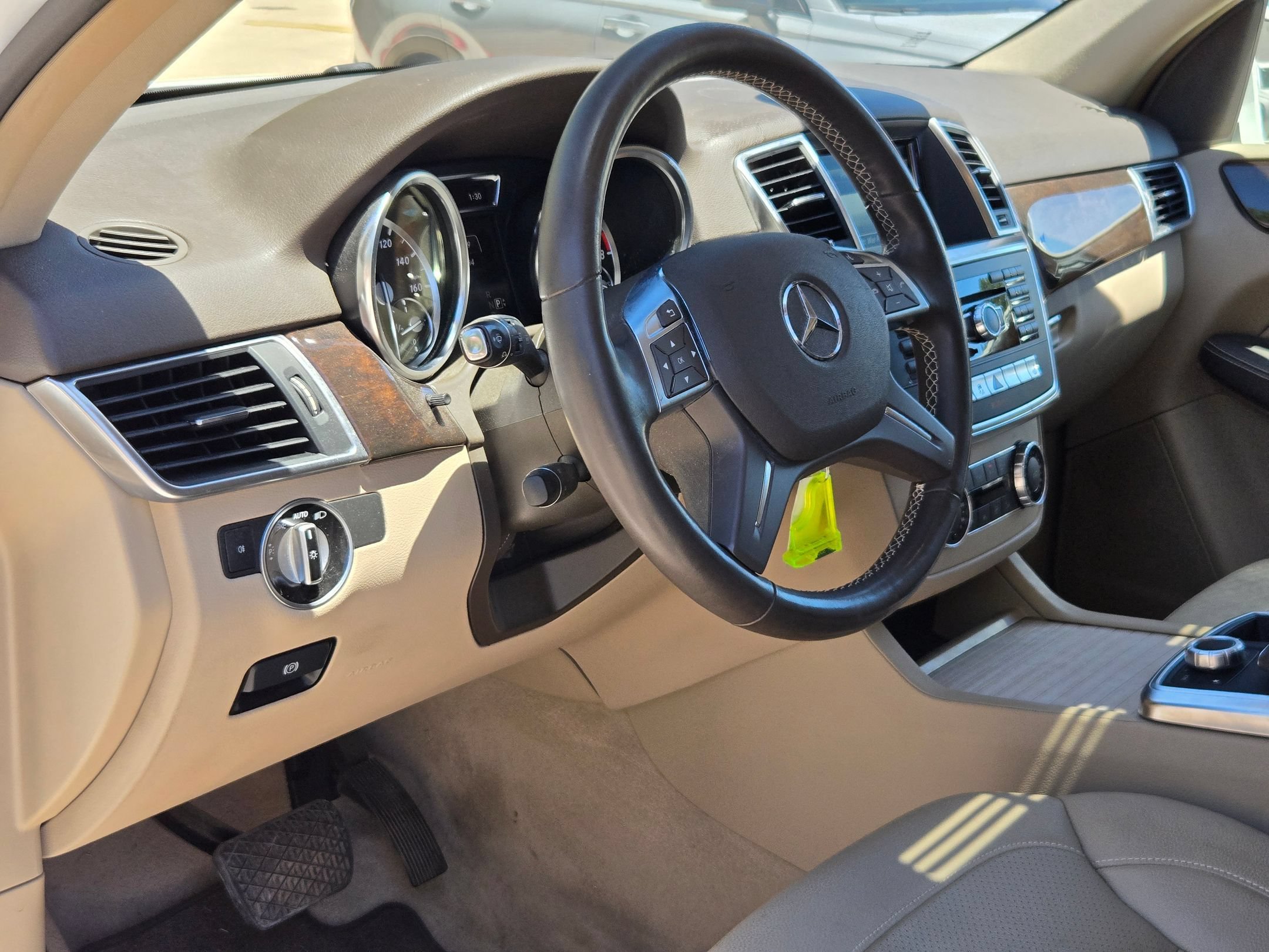 Used 2015 Mercedes-Benz ML 350 2WD image 12