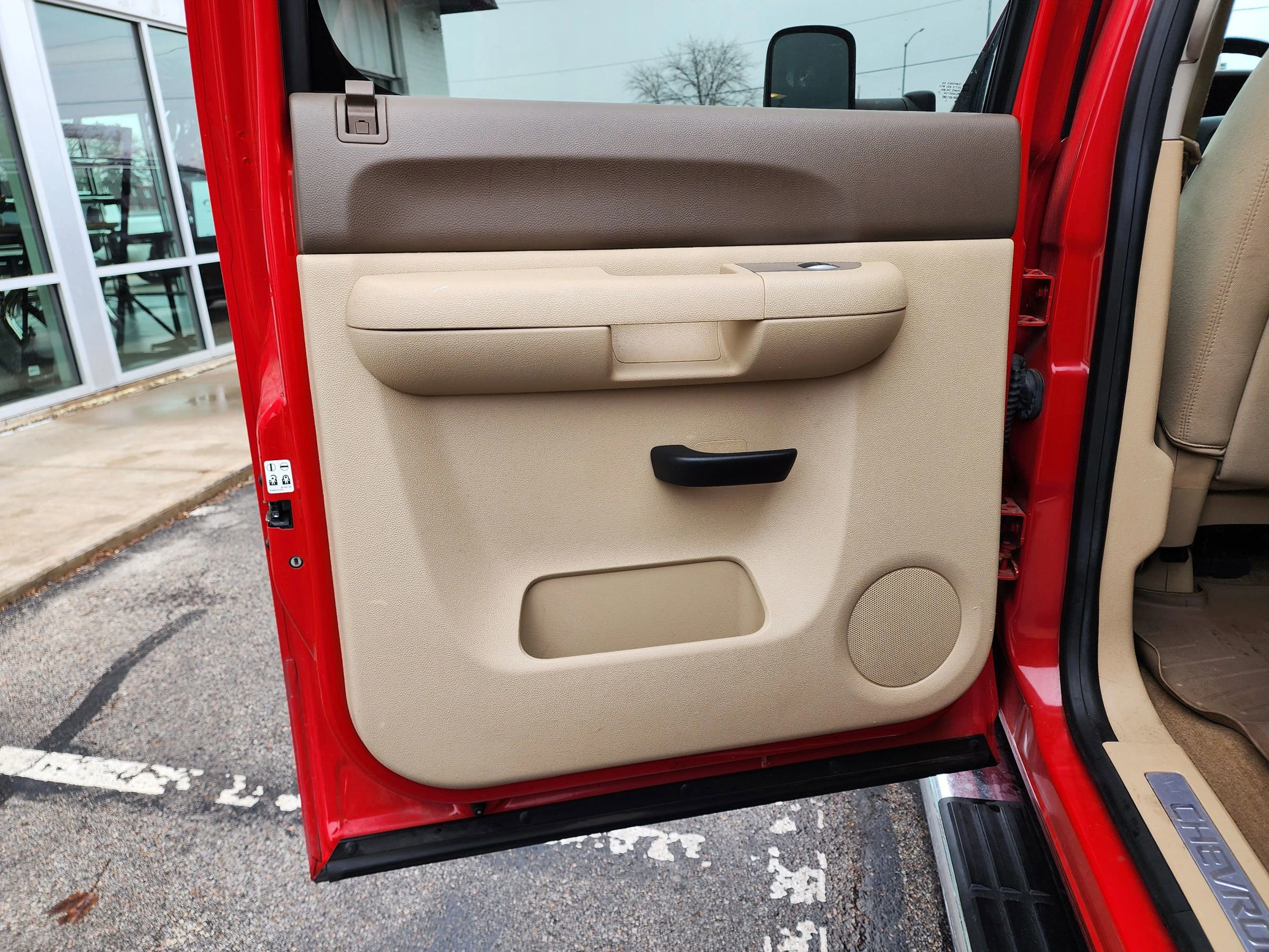 Used 2014 Chevrolet Silverado 2500 LT w/ Z71 Appearance Package image 12