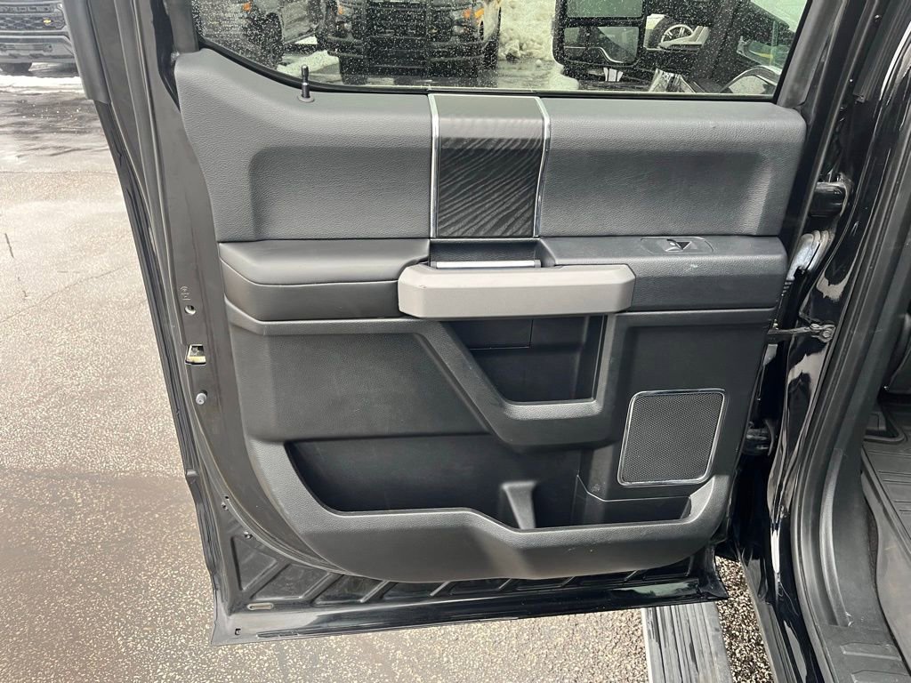 Used 2018 Ford F150 Platinum w/ Equipment Group 701A Luxury image 26