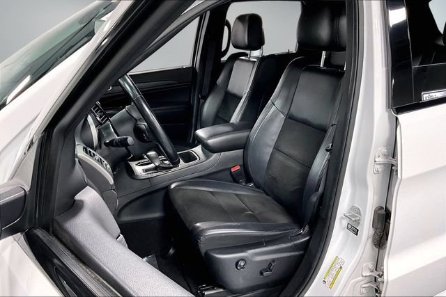 Used 2021 Jeep Grand Cherokee Laredo X AWD/4WD image 19