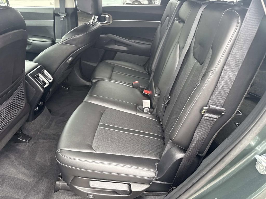 Used 2022 Kia Sorento S AWD/4WD image 16