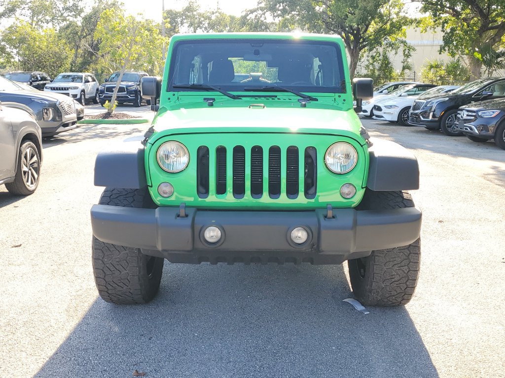 Used 2015 Jeep Wrangler Unlimited Sport w/ Connectivity Group AWD/4WD image 2